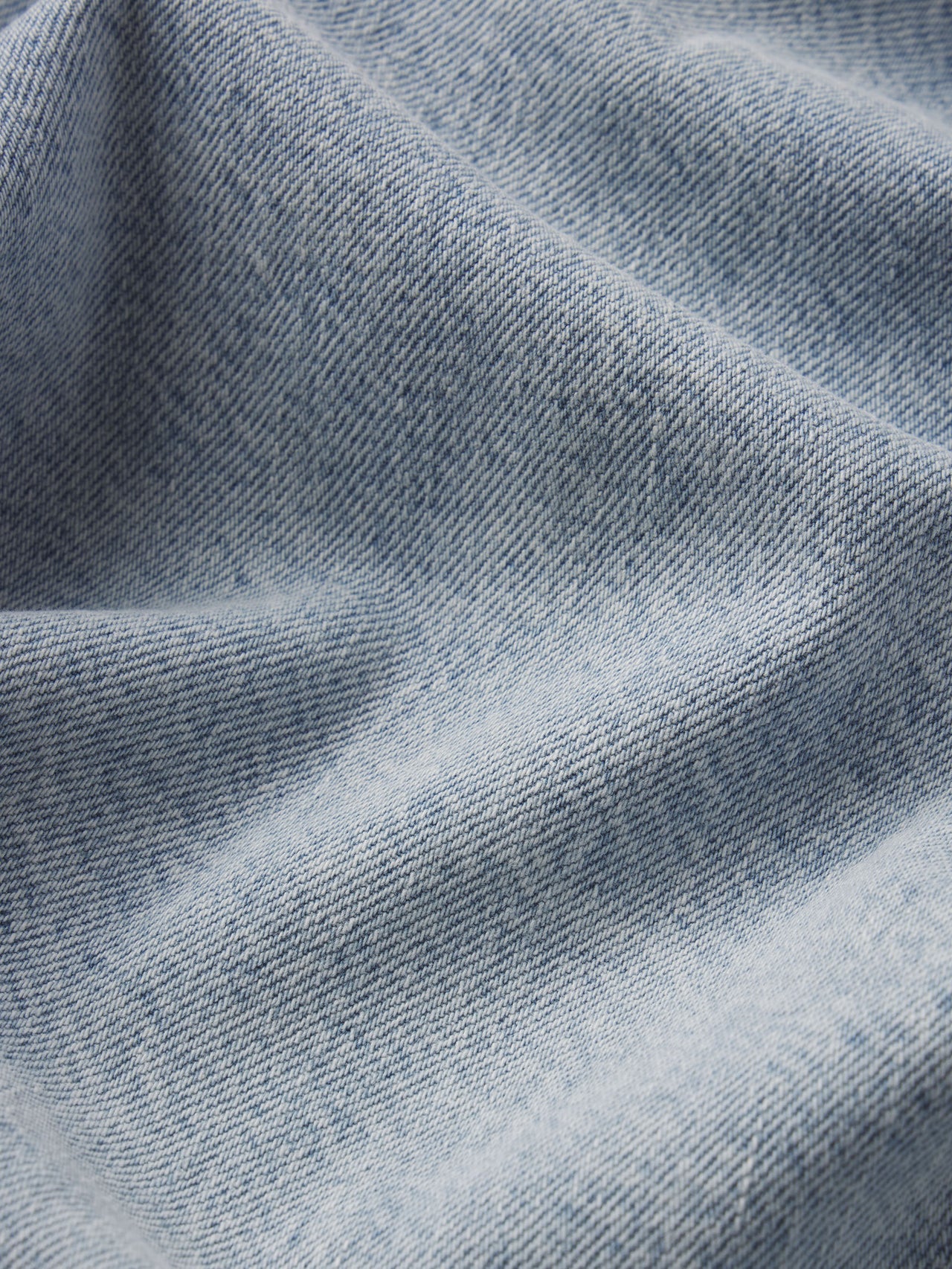 THE BILLOW SLEEVE SHIRT