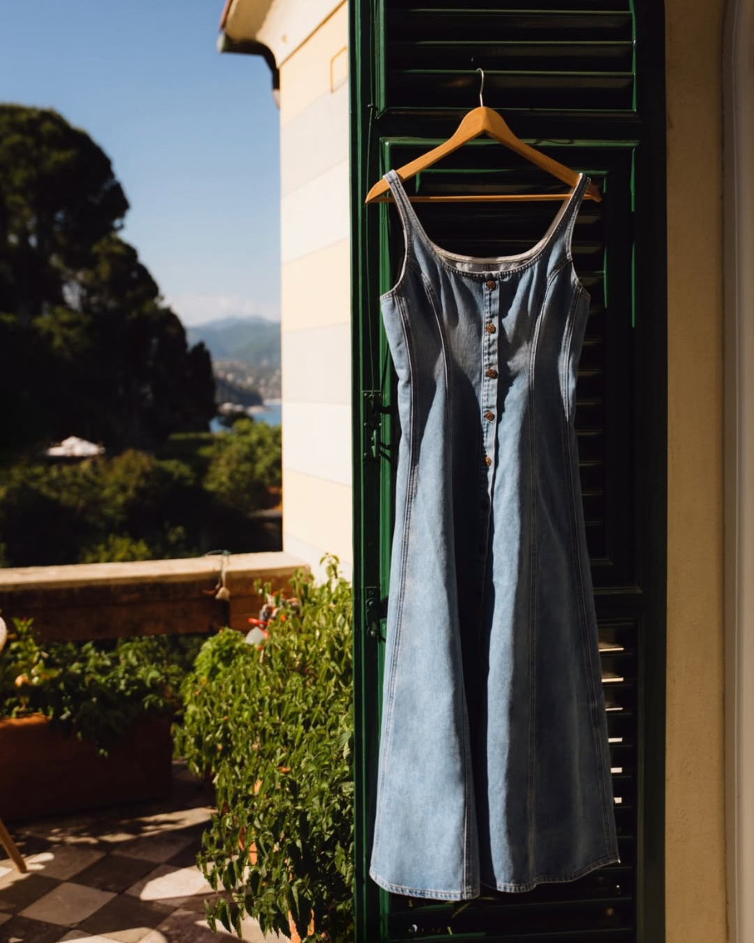 NOA SEAMED DRESS