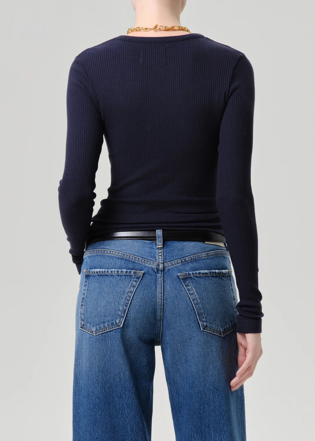BINA CREWNECK