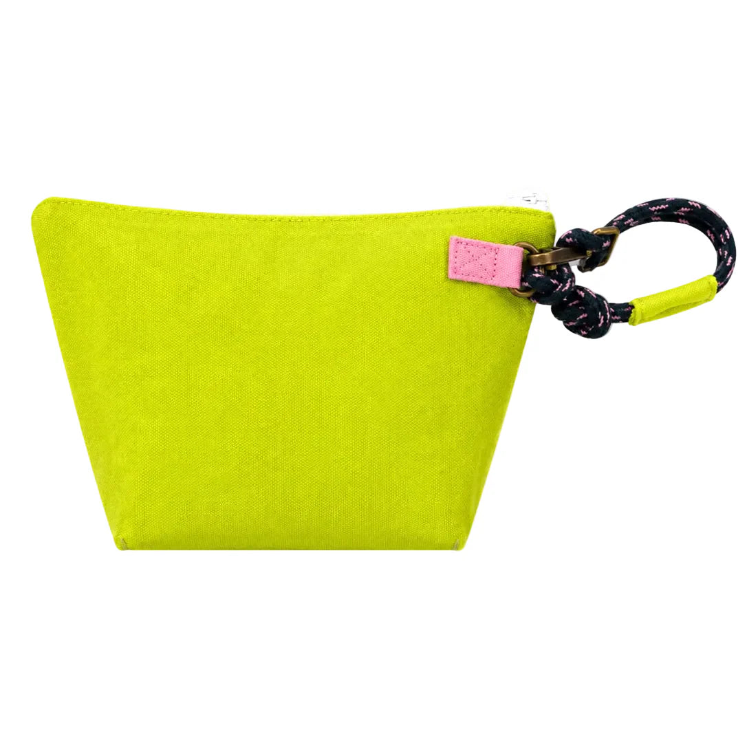 IMPERFECT HEART WRISTLET