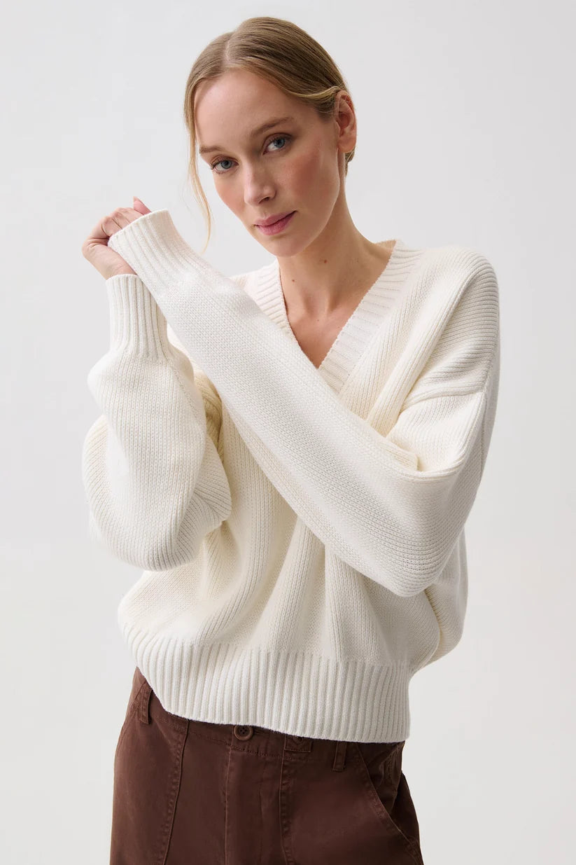 NIKA HEAVYWEIGHT SWEATER