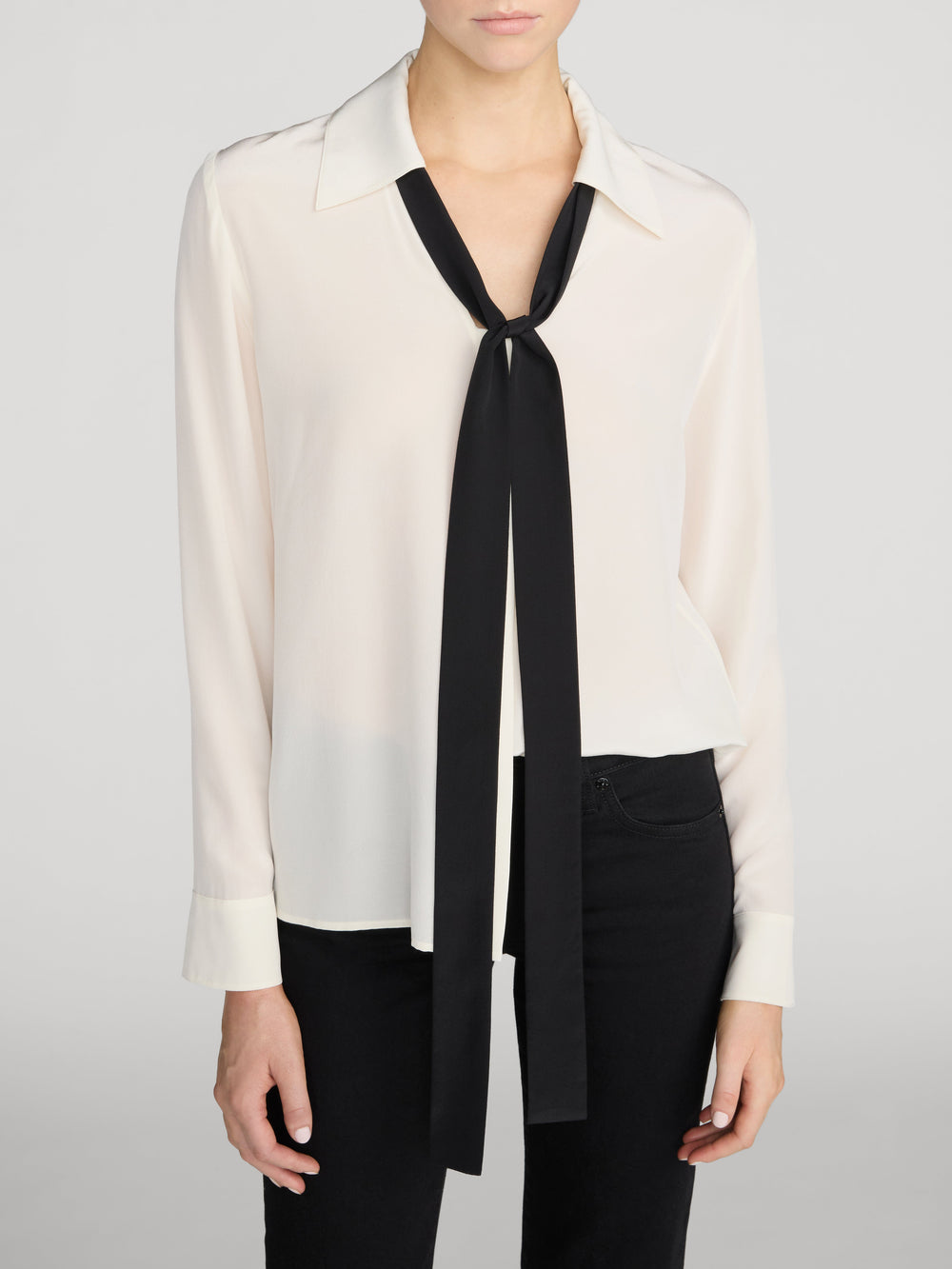 THE CONTRAST TIE SHIRT