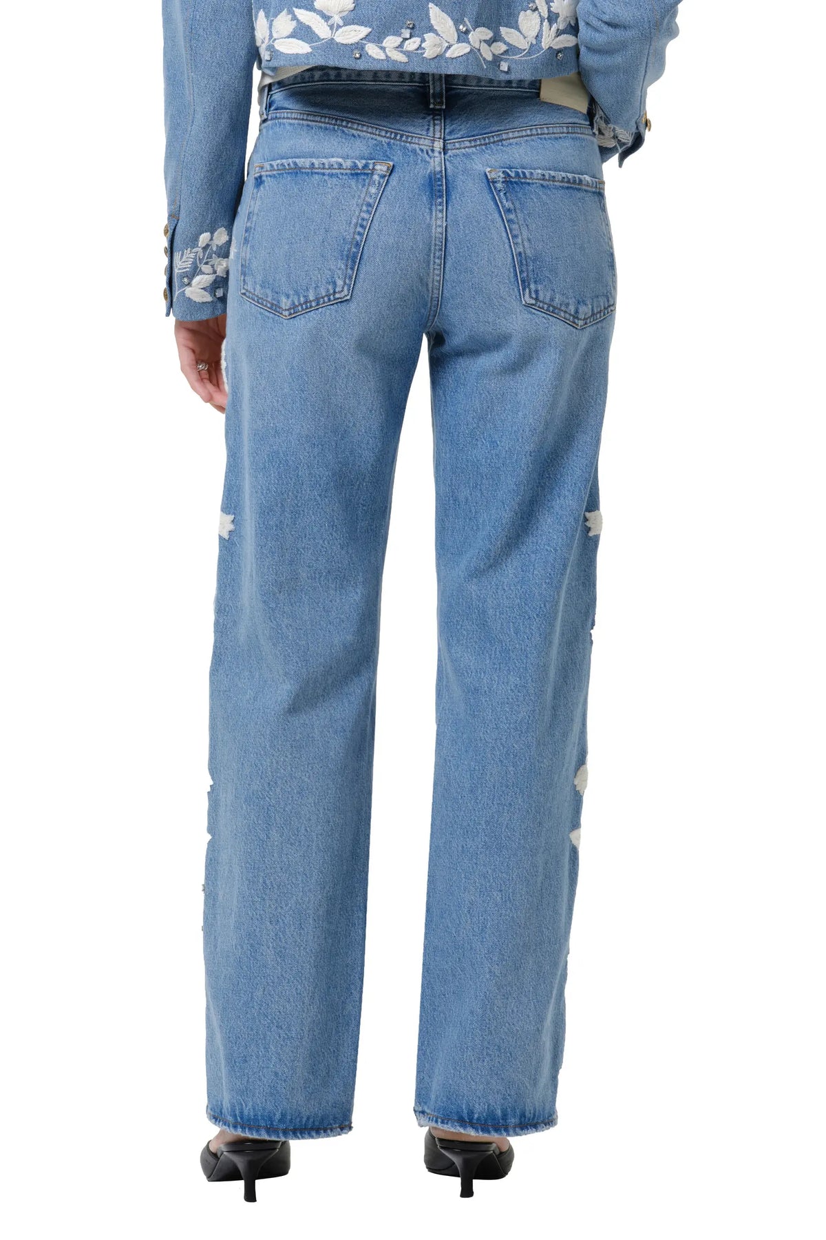 LINDZ EASY STRAIGHT W/ FLORAL EMBROIDERY